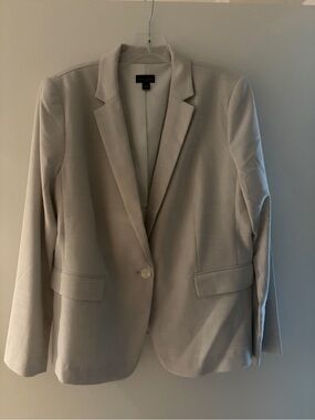 Anne Klein’s Women's Light Beige Single-Button blazer + pants (full suit)